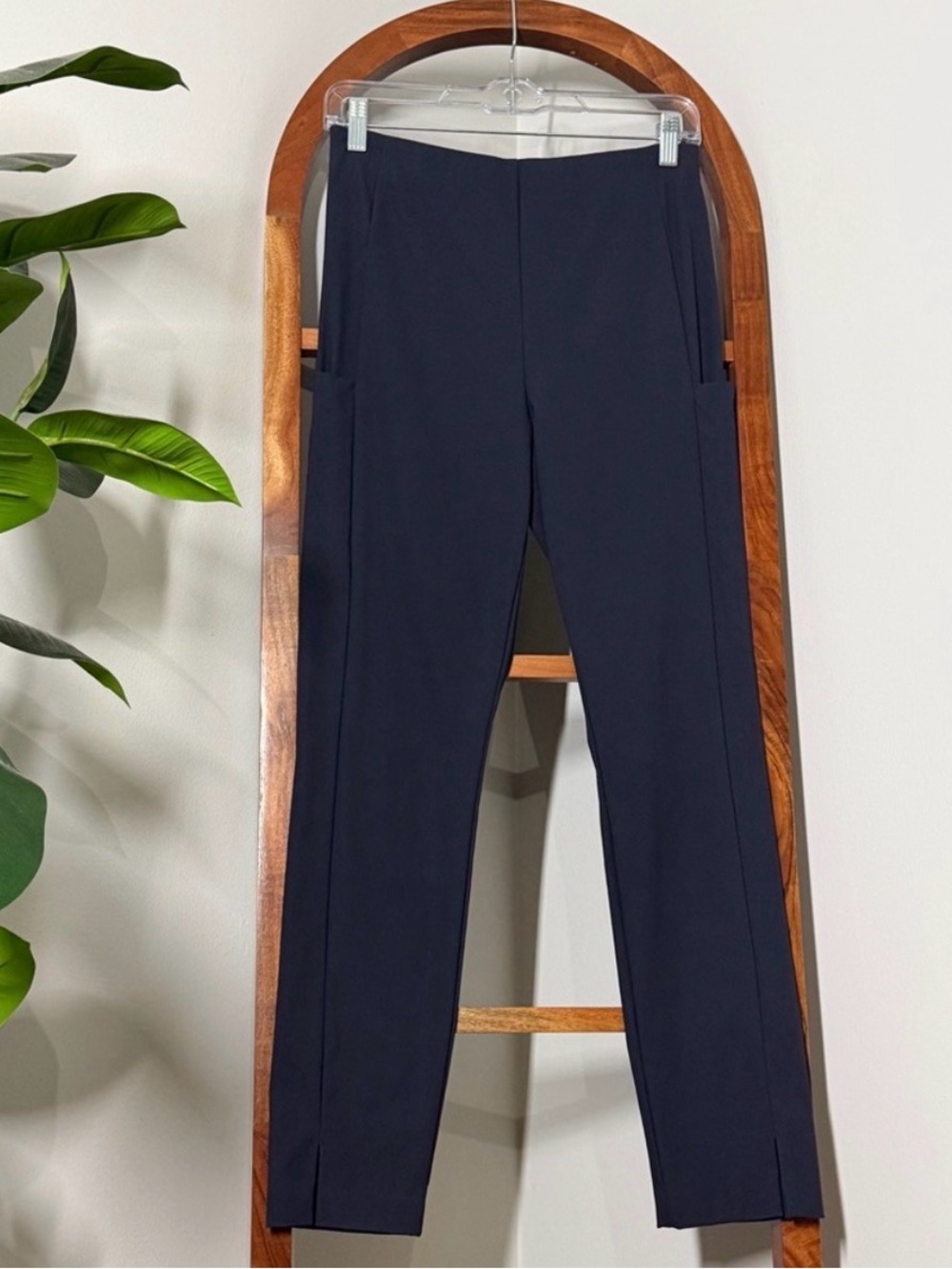 Athleta 4 Charcoal Gray Stash Pocket Wander Slim Ankle Pants